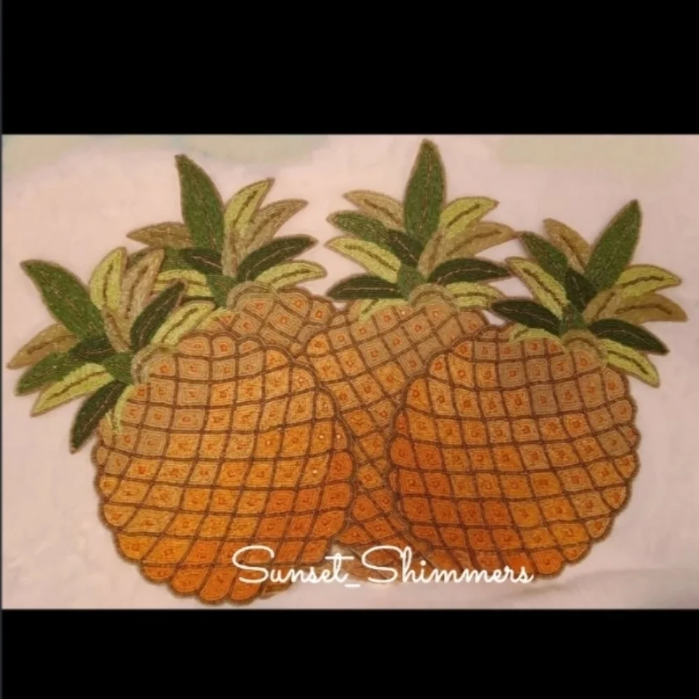4 Tropical Pineapple JEWELED BEADED Placemats Chargers  Hawaiian Luau Tiki NEW